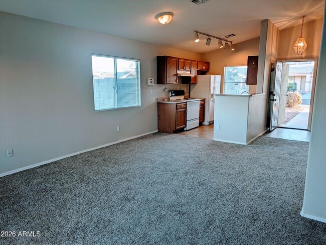 Building Photo - 15440 W Mauna Loa Ln