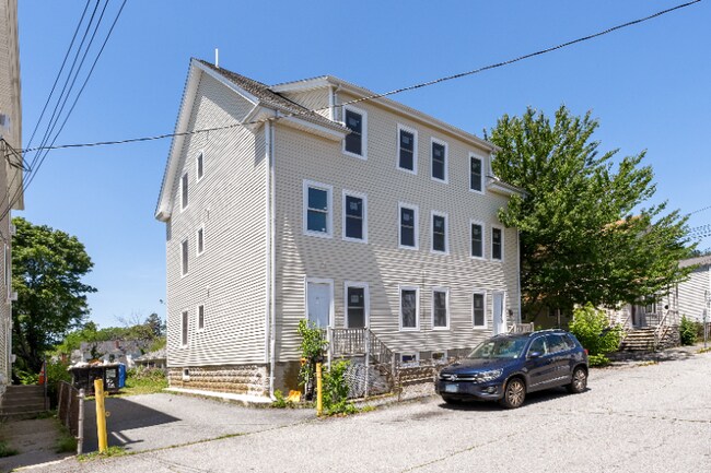 Building Photo - 5 Siegel St