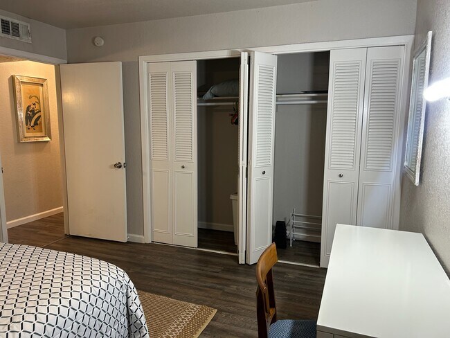 Building Photo - 168 Barilla Pl