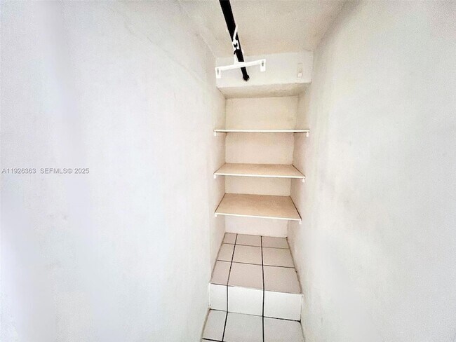 Building Photo - 227 Phoenetia Ave