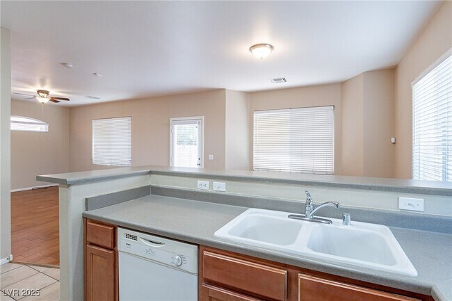 Building Photo - 8941 Bentonville Ct