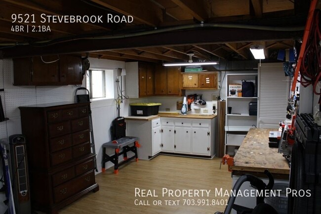 Building Photo - 9521 Stevebrook Rd