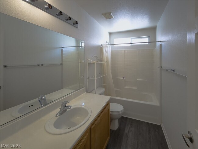 Building Photo - 7282 Cestrum Rd
