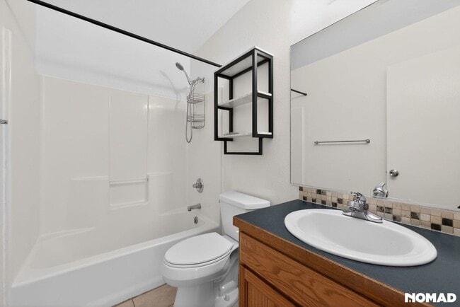 Building Photo - 4448 Lake Mead Dr