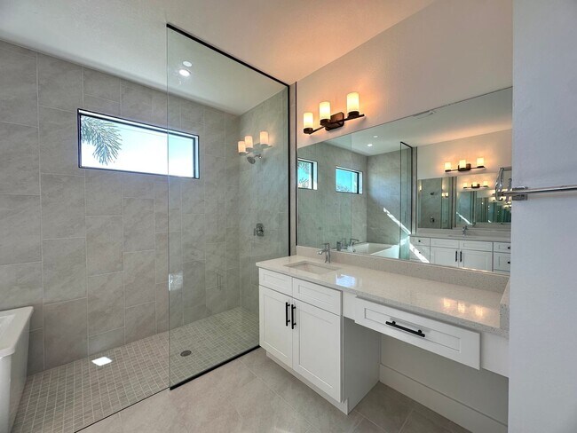 Building Photo - Brand New Construction Pool Home - 3 Beds + Den, 2 Baths, 3 Car Garage