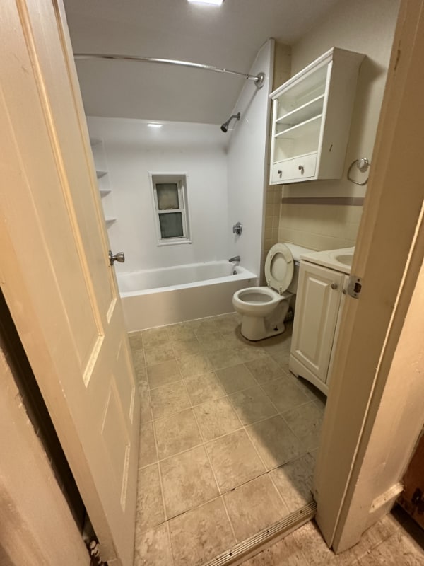 Building Photo - 36-38-38 Forest St