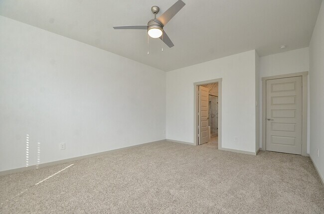 Building Photo - 29203 Pikes Peak Dr