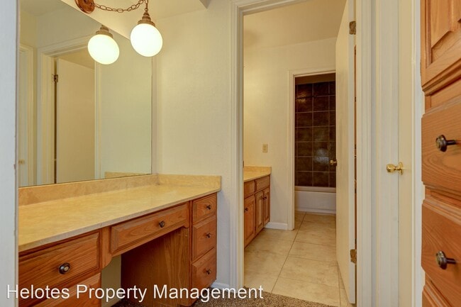 Building Photo - 4 br, 2 bath House - 13509 Dutch Myrtle