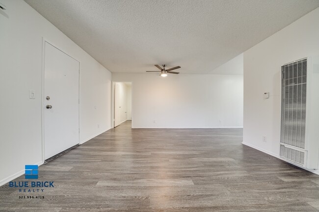 Building Photo - 5121 Klump Ave