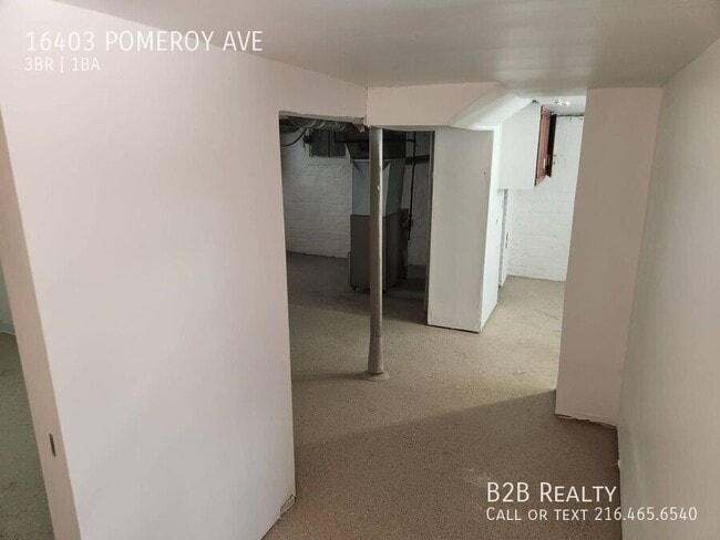 Building Photo - 16403 Pomeroy Ave