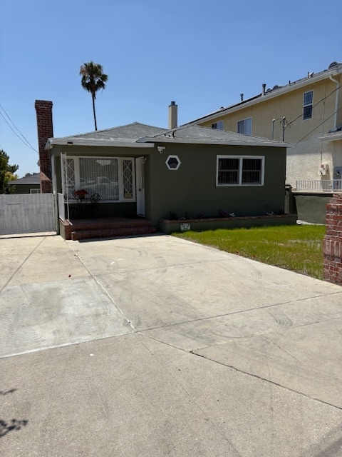 Building Photo - 10715 Helendale Ave