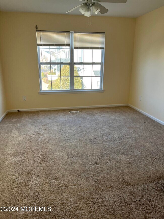 Building Photo - 156 Brookfield Dr