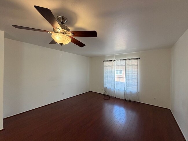 Building Photo - 3 Bedroom Single Story Available Near Comanche Rd NE & San Mateo Blvd NE!