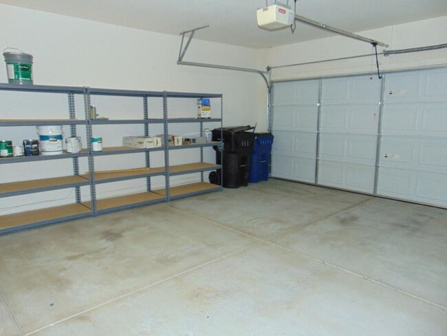 Building Photo - Rancho Sahuarita 4 bedroom 3 bath 2 story Home