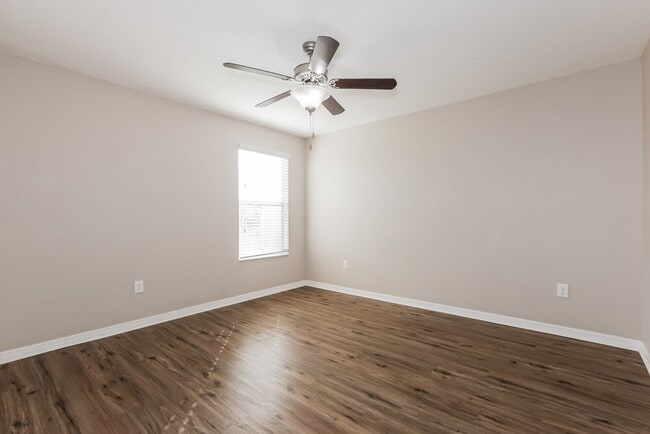 Building Photo - 13946 Lugano Ct