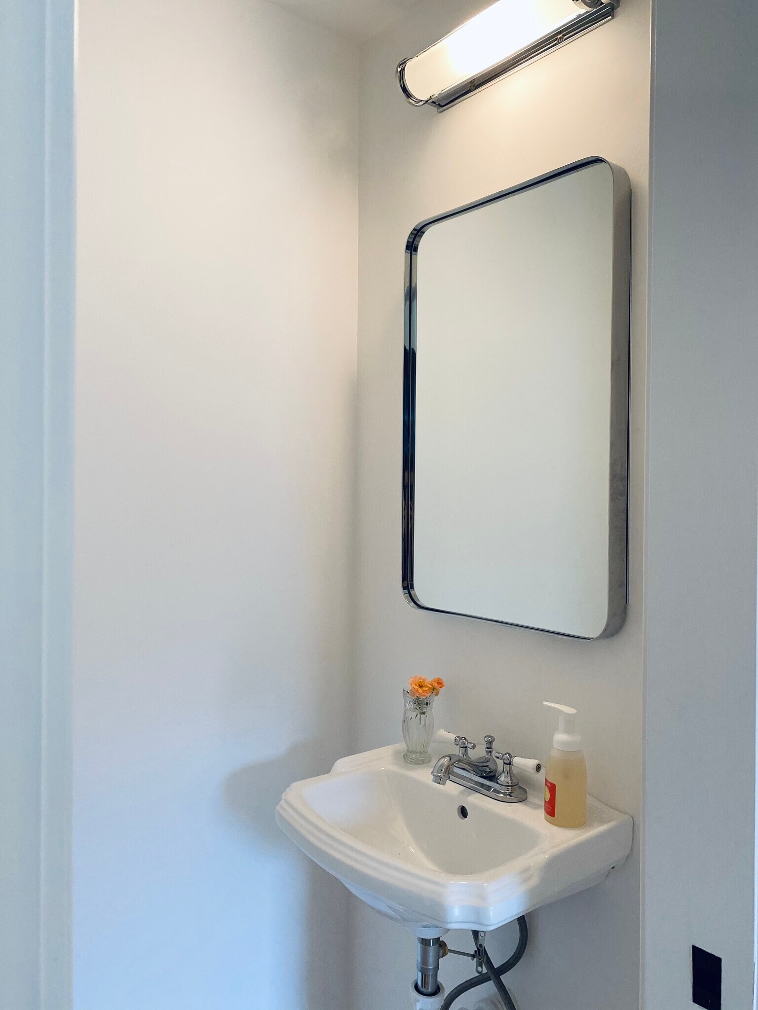 Building Photo - 1845 Northwest Ct