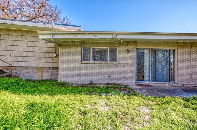 Building Photo - 4124 Micki Lynn Ave