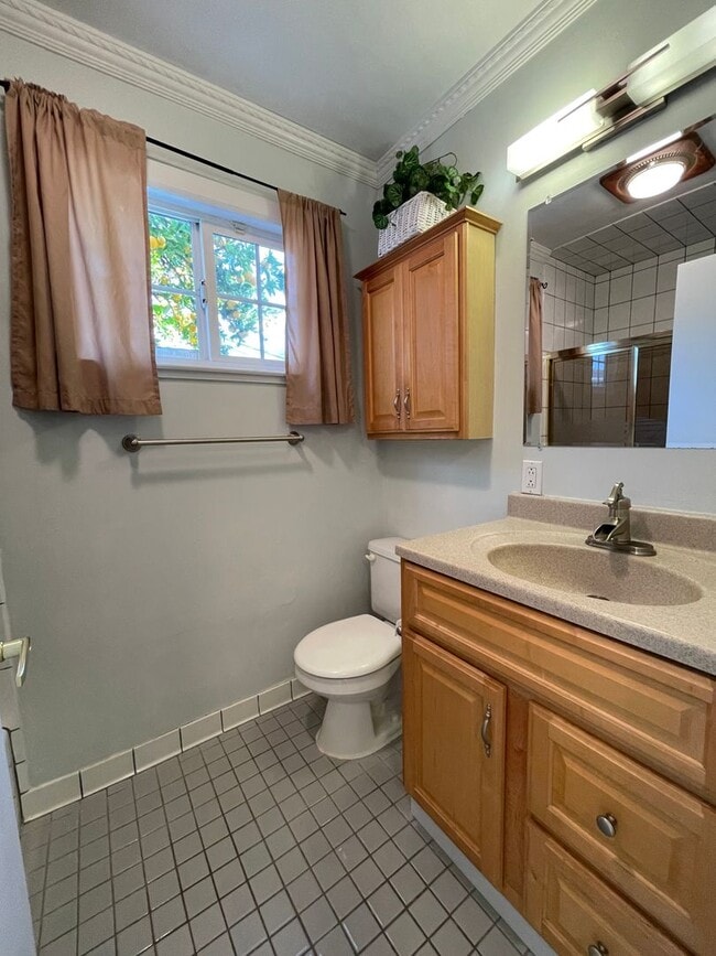 Building Photo - Nor Cal Realty, Inc - 3 bedroom 2 bath house with 2 car garage.