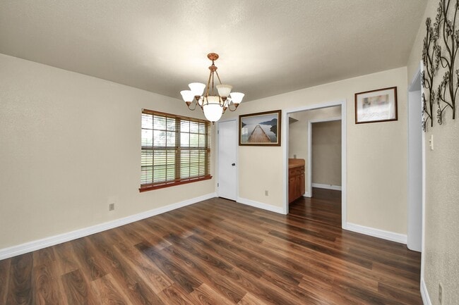 Building Photo - 8407 Kirchner Rd