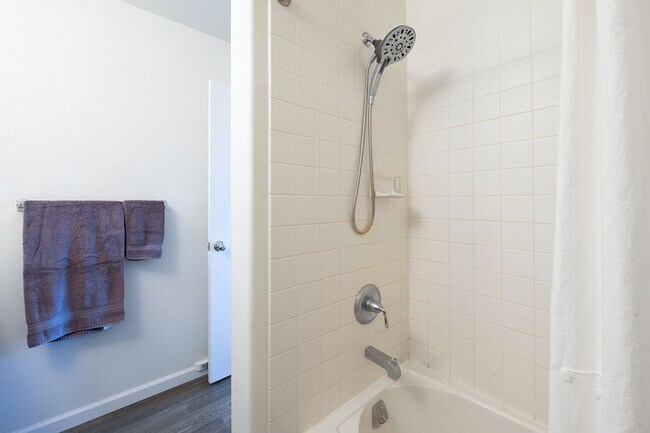 Building Photo - Waikoloa Village 2 Bedroom 2.5 Bath Furnis...