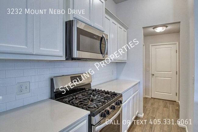 Building Photo - 3232 Mt Nebo Dr