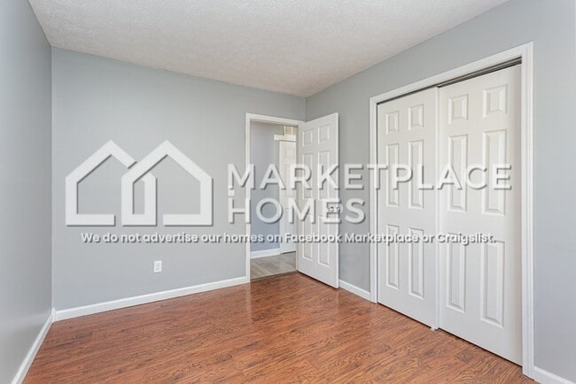 Building Photo - 414 Hilltop Dr
