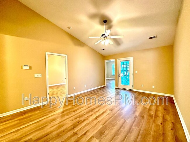 Building Photo - 7888 Montview Rd