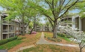 Building Photo - 1215 McGill Park Ave NE