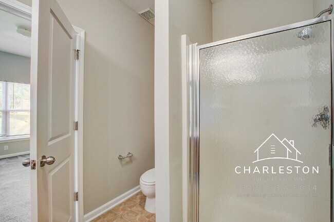 Building Photo - 198 Grand Oaks Dr