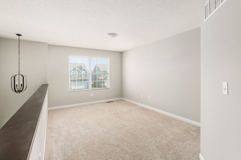 Building Photo - 3749 Mantle Dr