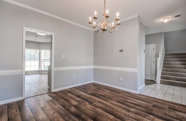 Building Photo - 9461 Hickory Dr