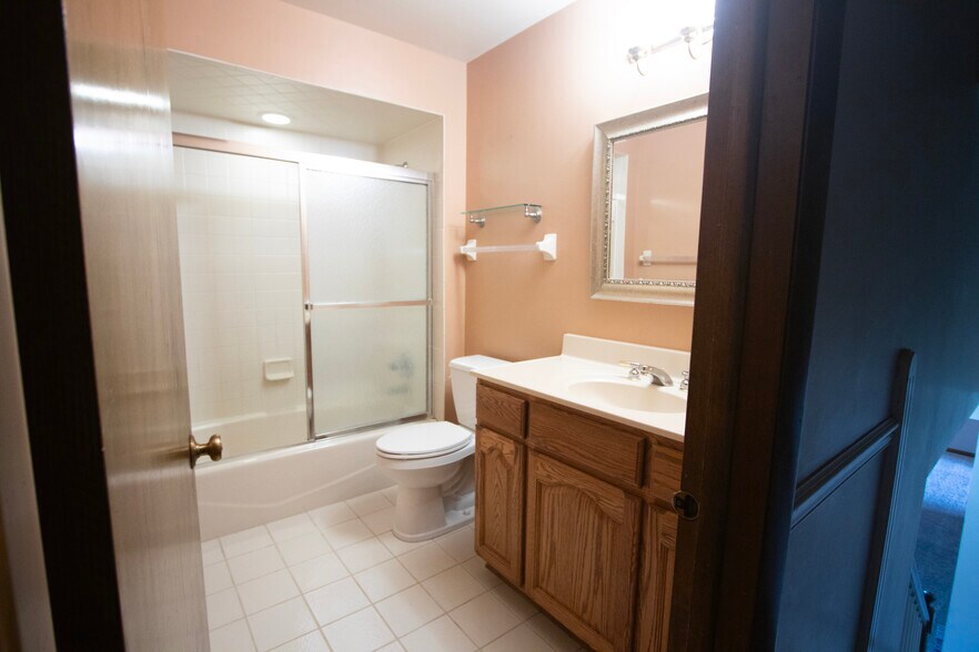 Building Photo - 1115 Sioux Dr