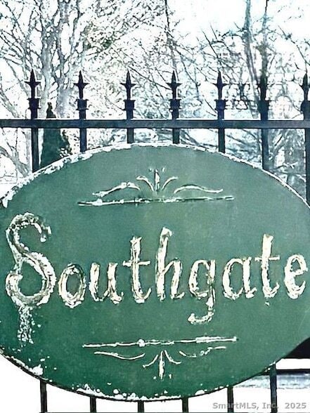 Primary Photo - 25 Old Turnpike Rd