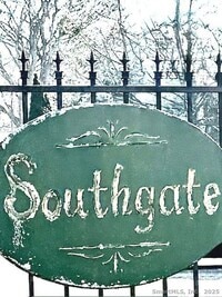 Building Photo - 25 Old Turnpike Rd