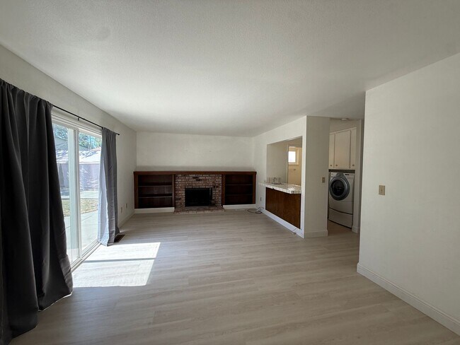 Building Photo - 3537 Augusta Ct
