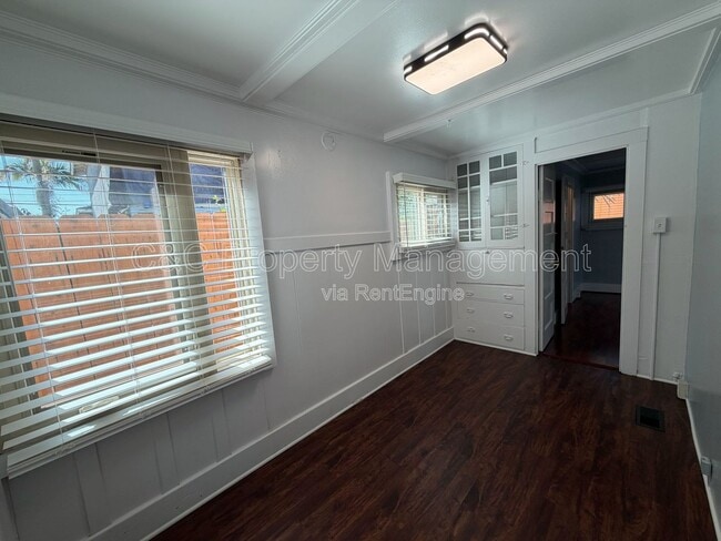 Building Photo - 2263 Soto St