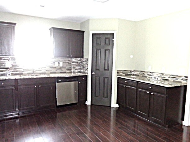 Building Photo - 5729 Brookfield Pointe Dr