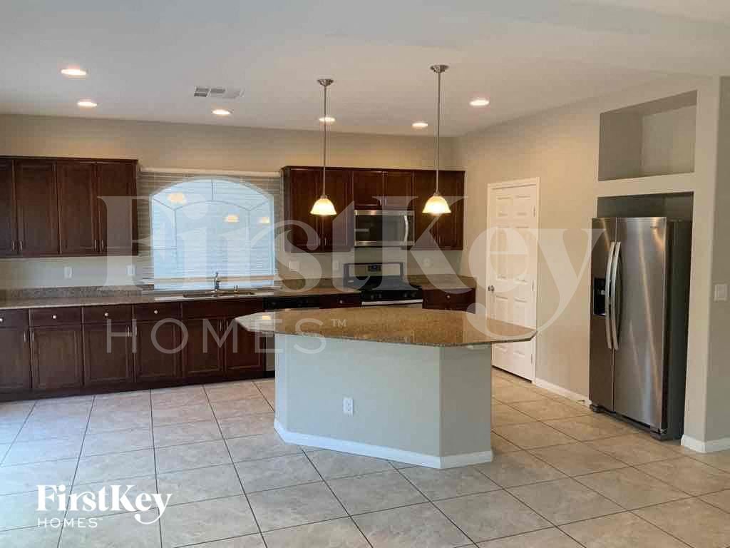 Building Photo - 7248 Sierra Moon Ct