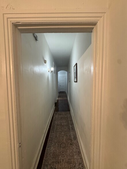 Building Photo - 5409 Walnut St