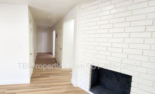 Building Photo - 1417 N Pennsylvania Ave