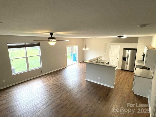 Building Photo - 2039 Moss Creek Dr