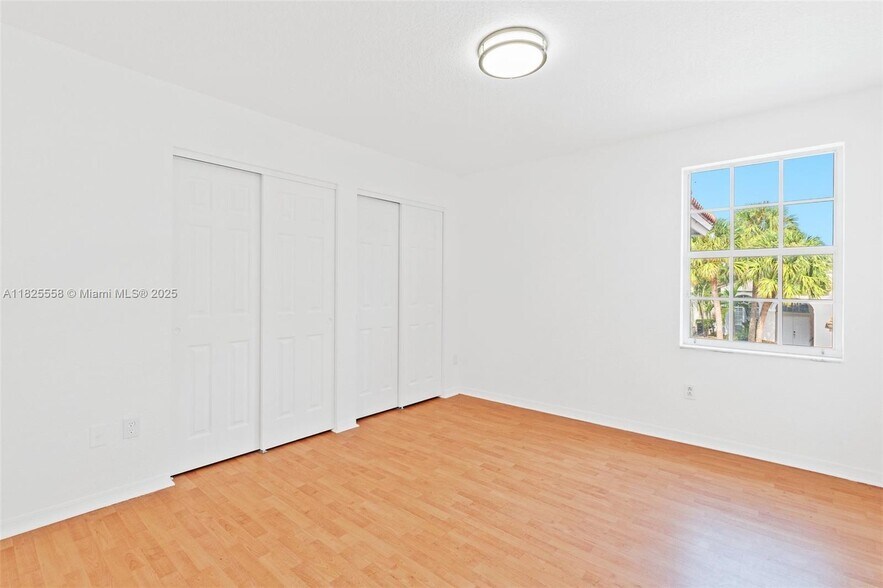 Building Photo - 15842 SW 14th St