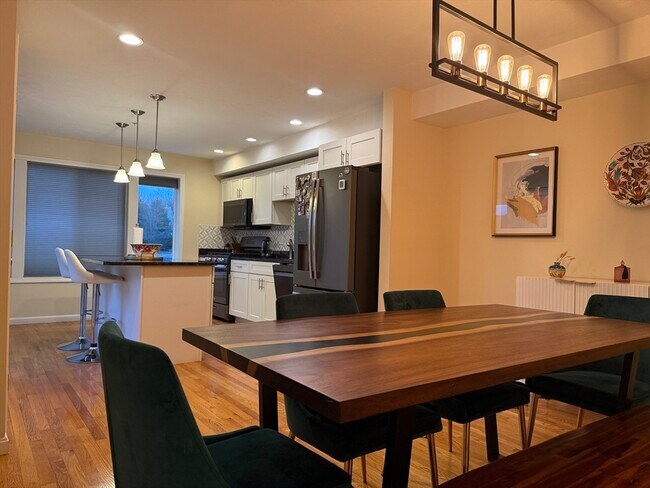 Building Photo - 32 John Hancock Dr