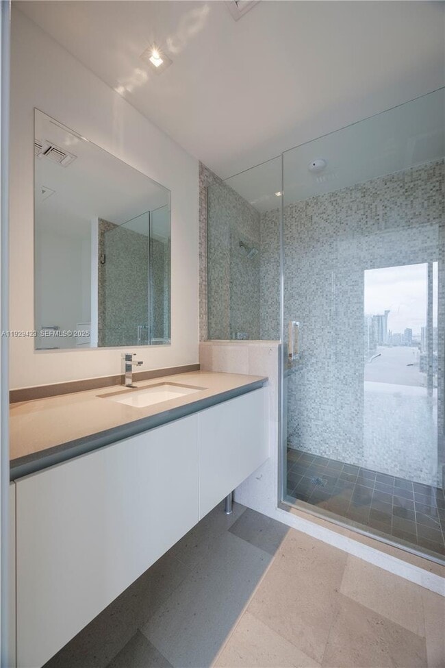 Building Photo - 68 SE 6th St