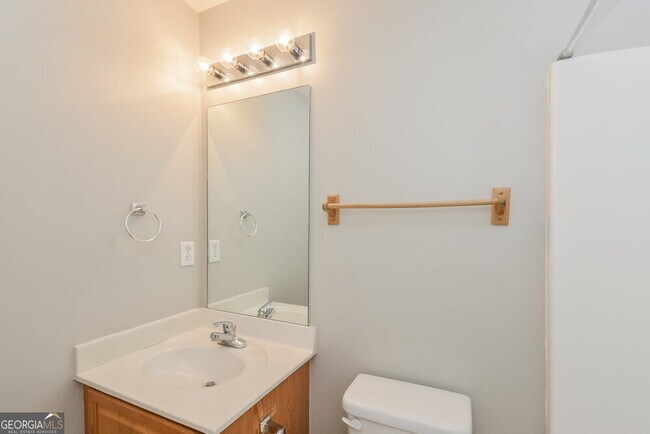 Building Photo - 6492 Grand Hickory Dr