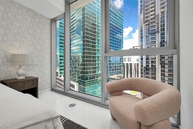 Building Photo - 300 Biscayne Blvd Way