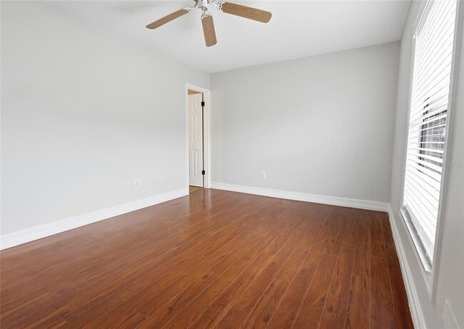 Building Photo - 1600 Little Falls Cir