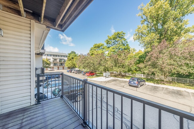 Building Photo - 695 River Park Village Blvd