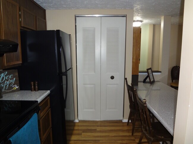 Building Photo - 8101 Revere Plz