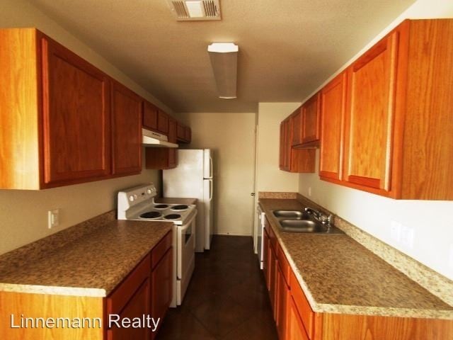 Building Photo - 6504 Temora Loop